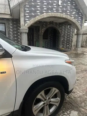 Toyota Highlander Limited 3.5L 2WD 2013 Off white