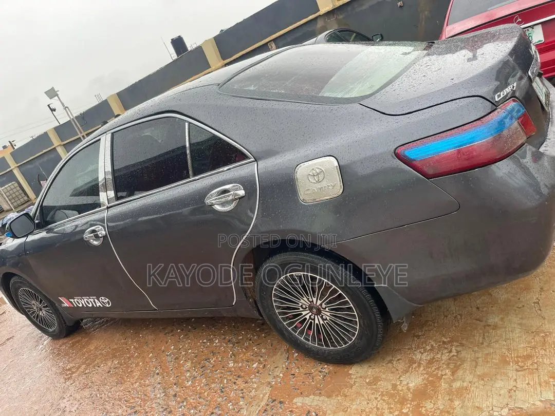 Toyota Camry 2008 Gray