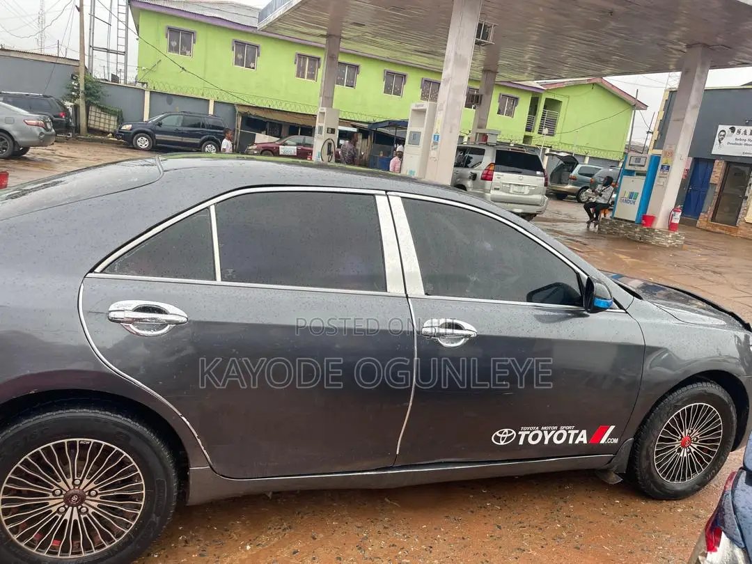 Toyota Camry 2008 Gray