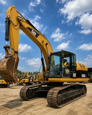Foreign-Used 320cl Excavator for Sale