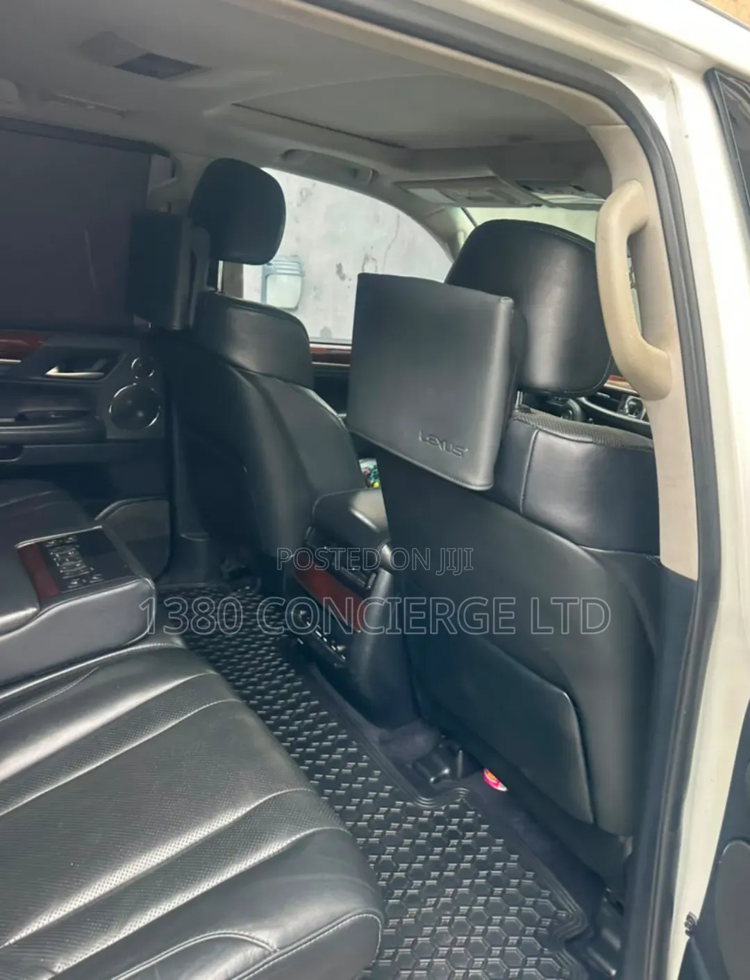 Lexus LX 2018 White