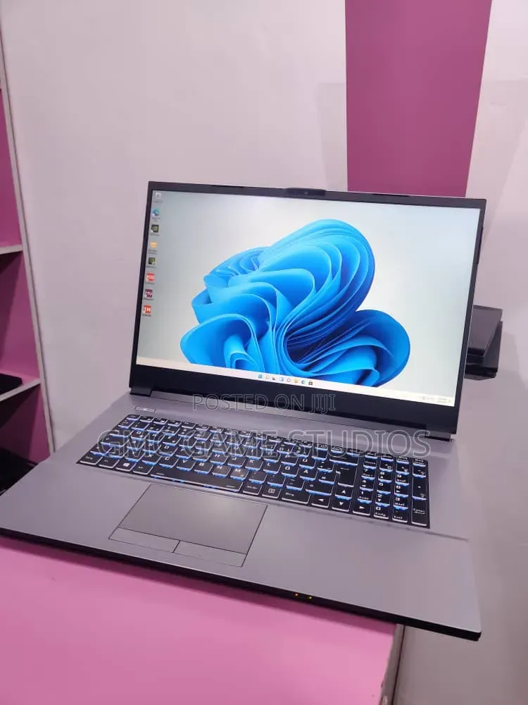 New Laptop Medion 16GB Intel Core i7 HDD+SSD 1T