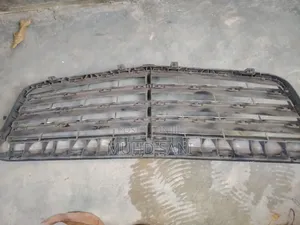 Used Bumper SND Grill for E350