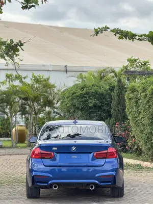 BMW 330i 2017 Blue