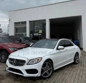Mercedes-Benz C300 Luxury 4Matic Sedan AWD (2.0L 4cyl 7A) 2016