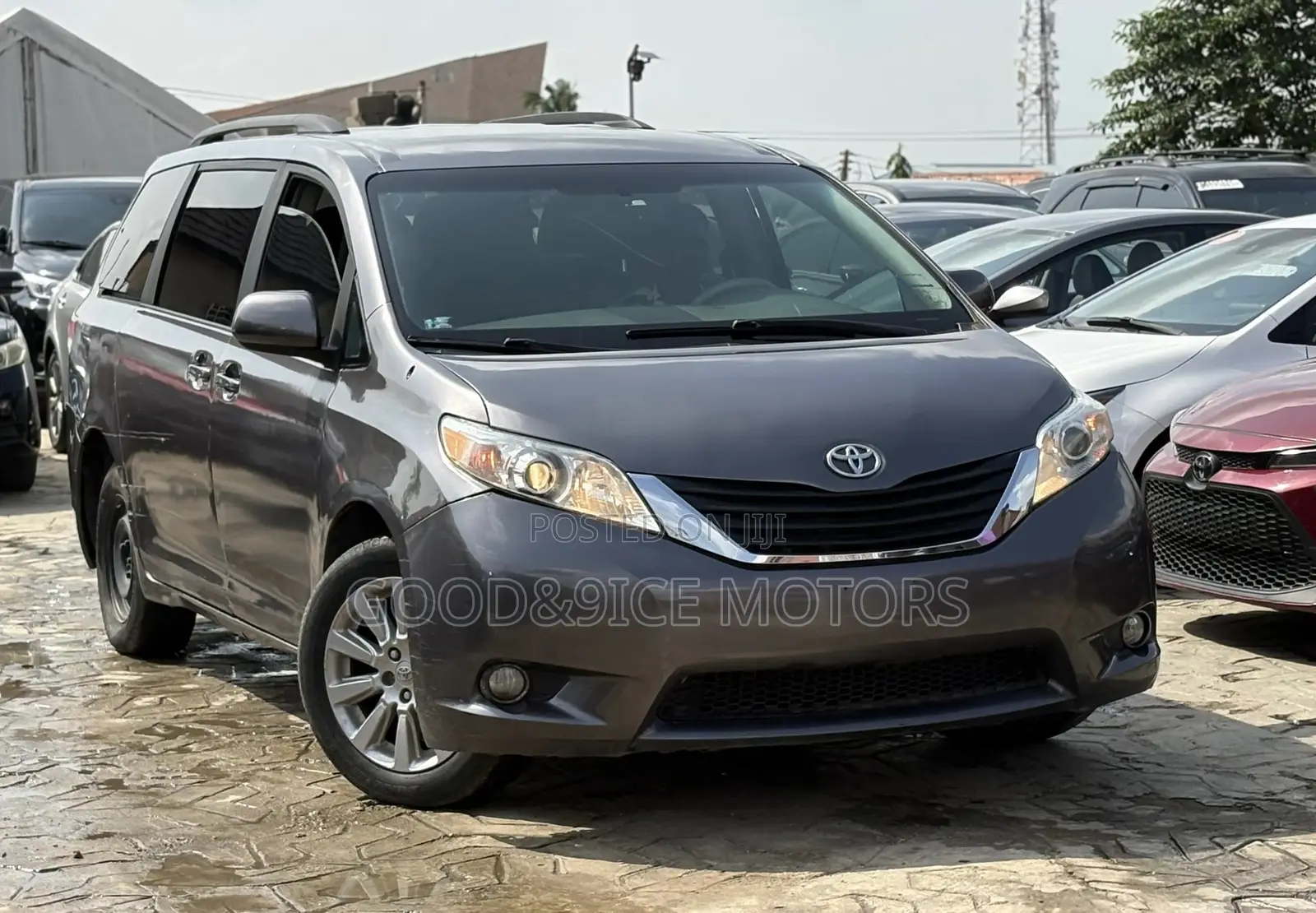 Toyota Sienna 2015 Gray