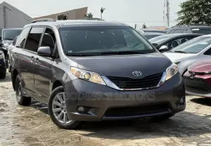 Toyota Sienna 2015 Gray