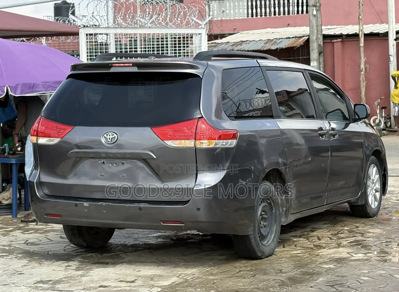 Toyota Sienna 2015 Gray
