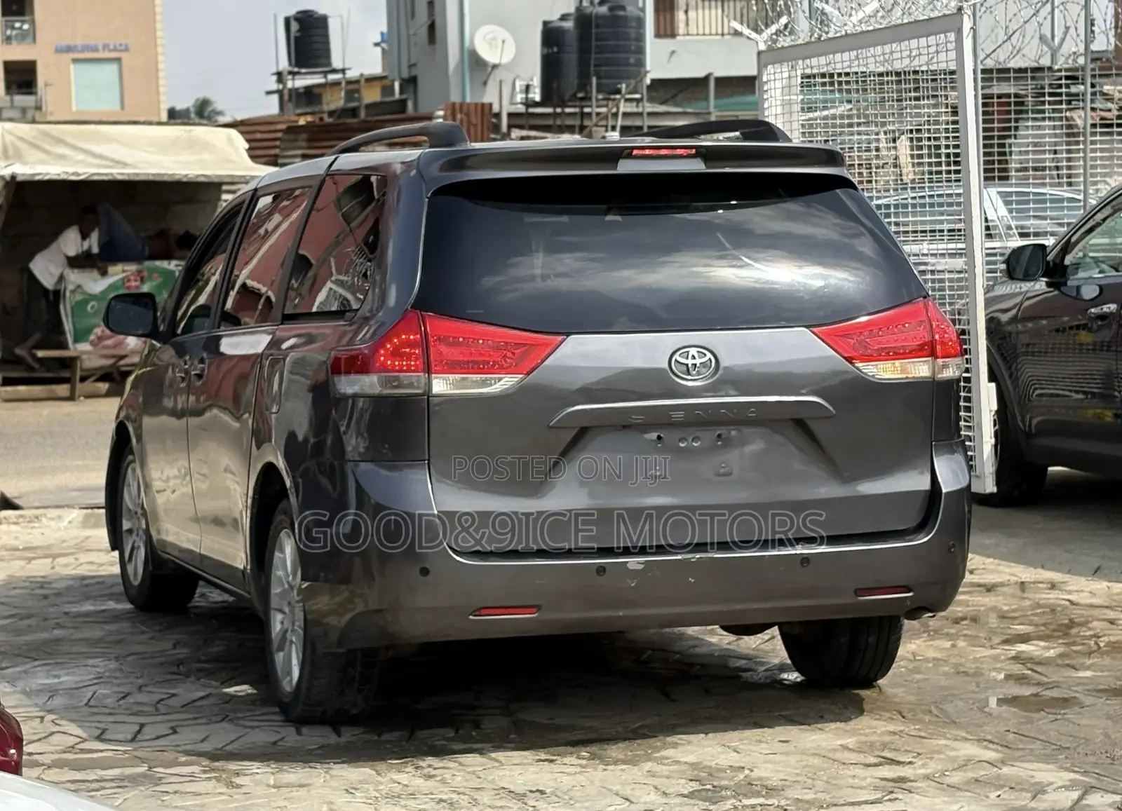 Toyota Sienna 2015 Gray