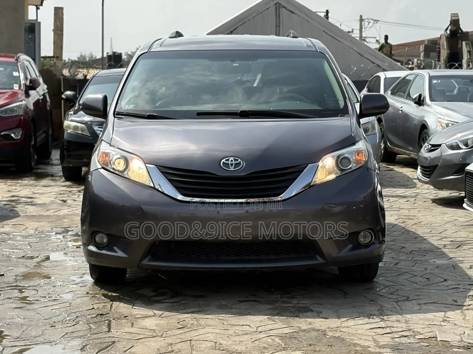 Toyota Sienna 2015 Gray