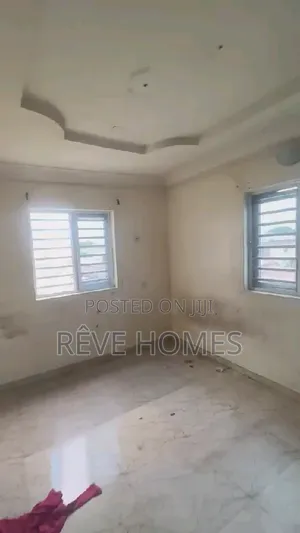 1bdrm Shared Apartment in Alagomeji for rent