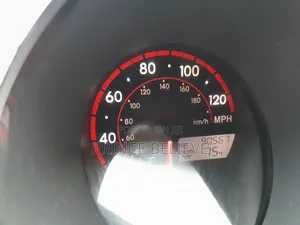Toyota Matrix Hatchback FWD (1.8L 4cyl 5M) 2007 Gray