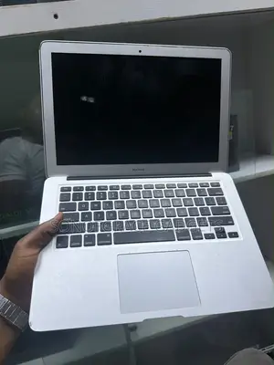 Laptop Apple MacBook Air 2015 8GB Intel Core i5 SSD 128GB