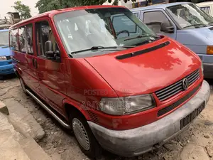 Volkswagen Transporter 2005 Red