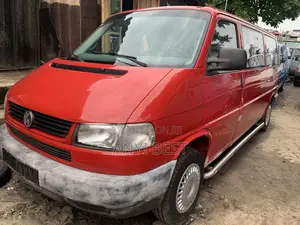 Volkswagen Transporter 2005 Red