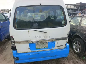 Suzuki Every Wagon 2003 White