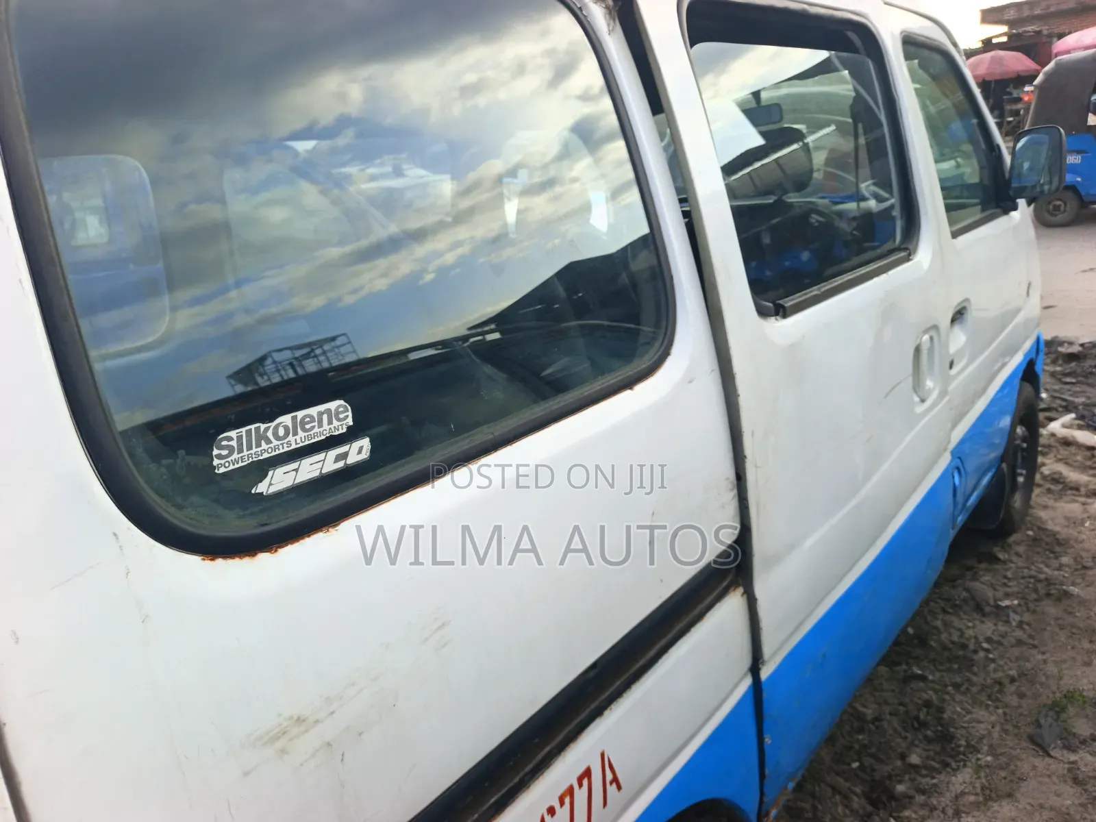 Suzuki Every Wagon 2003 White