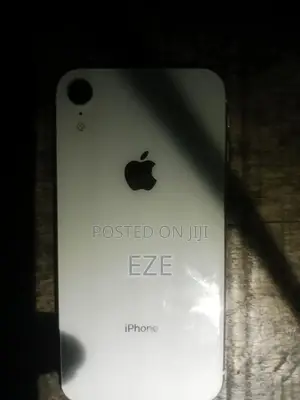 Apple iPhone XR 128 GB White