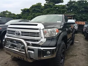 Toyota Tundra 2018 Black