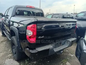 Toyota Tundra 2018 Black