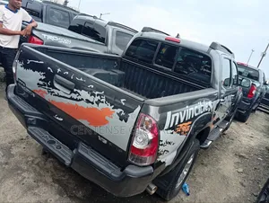 Toyota Tacoma 2014 Black