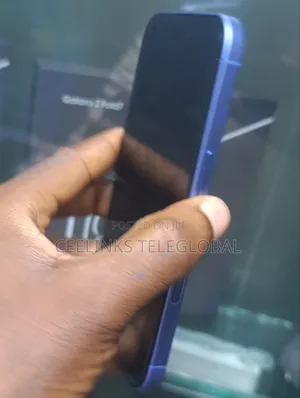 Apple iPhone 16 128 GB Blue