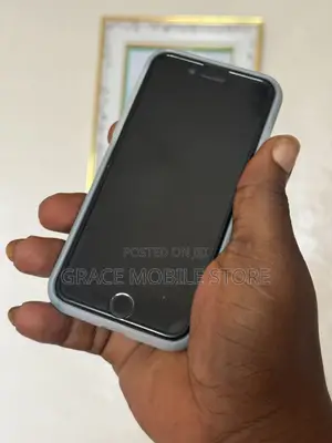 Apple iPhone 8 64 GB Black