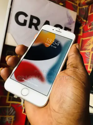 Apple iPhone 7 32 GB Silver