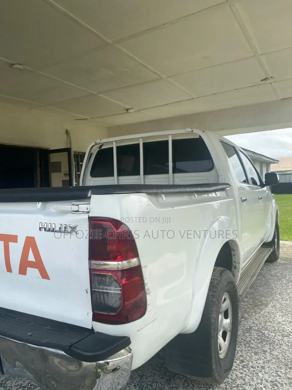 Toyota Hilux 2014 White