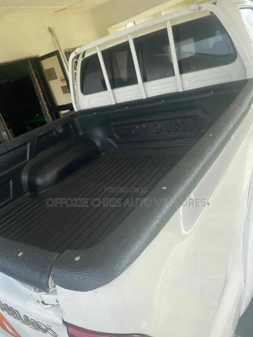 Toyota Hilux 2014 White