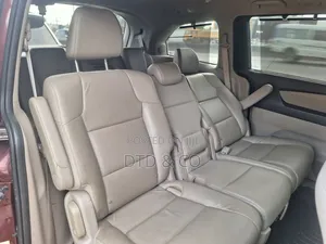 Honda Odyssey Touring Elite Passenger Van (3.5L 6cyl 6A) 2016 Burgundy