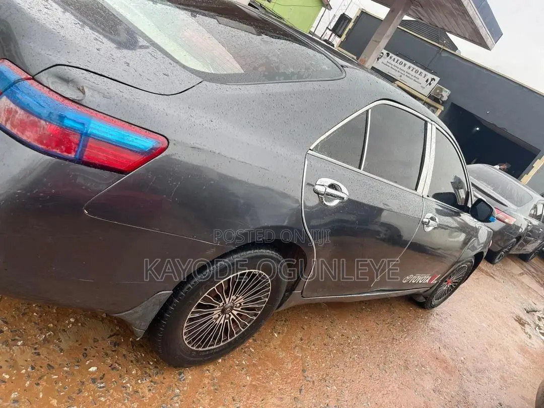 Toyota Camry 2008 Gray
