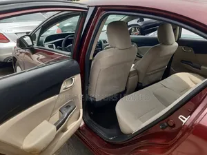 Honda Civic 2012 Red