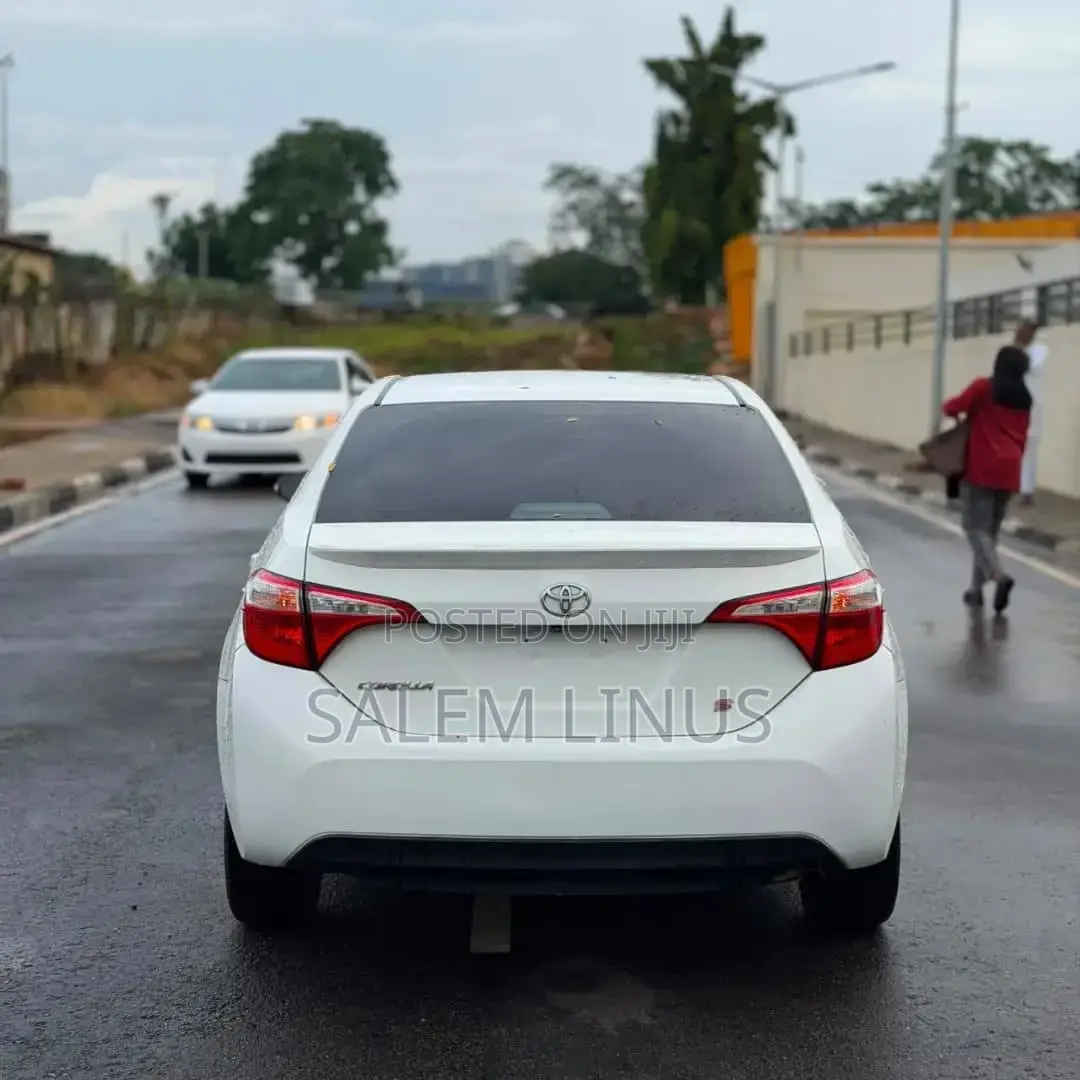 Toyota Corolla 2016 White
