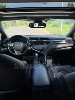 Toyota Camry SE FWD (2.5L 4cyl 8AM) 2018 Red