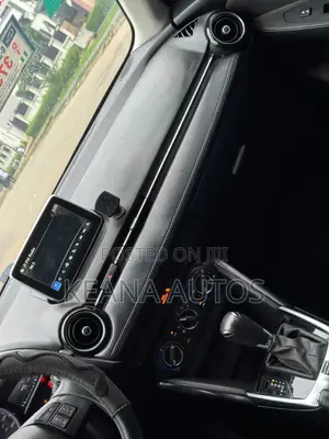 Toyota Highlander LE 2021 Black