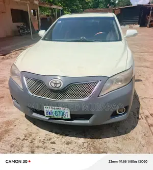 Toyota Camry 2010 White