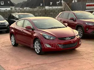 Hyundai Elantra Limited 4dr Sedan (1.8L 4cyl 6A) 2014