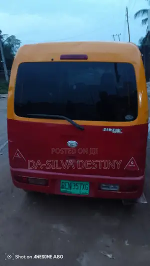 Daihatsu Hijet 2005 Red