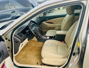 Lexus ES 350 2011 Gold