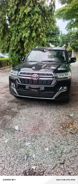 Toyota Land Cruiser 4.5 V8 GXR 2021 Black