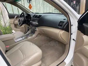 Toyota Highlander 2012 White