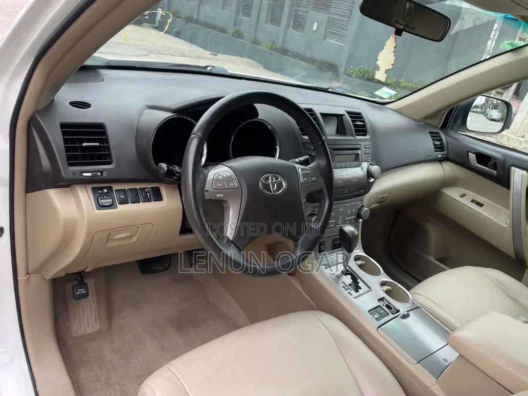 Toyota Highlander 2012 White