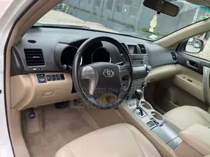 Toyota Highlander 2012 White