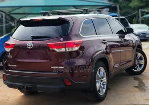 Toyota Highlander 2017 Red