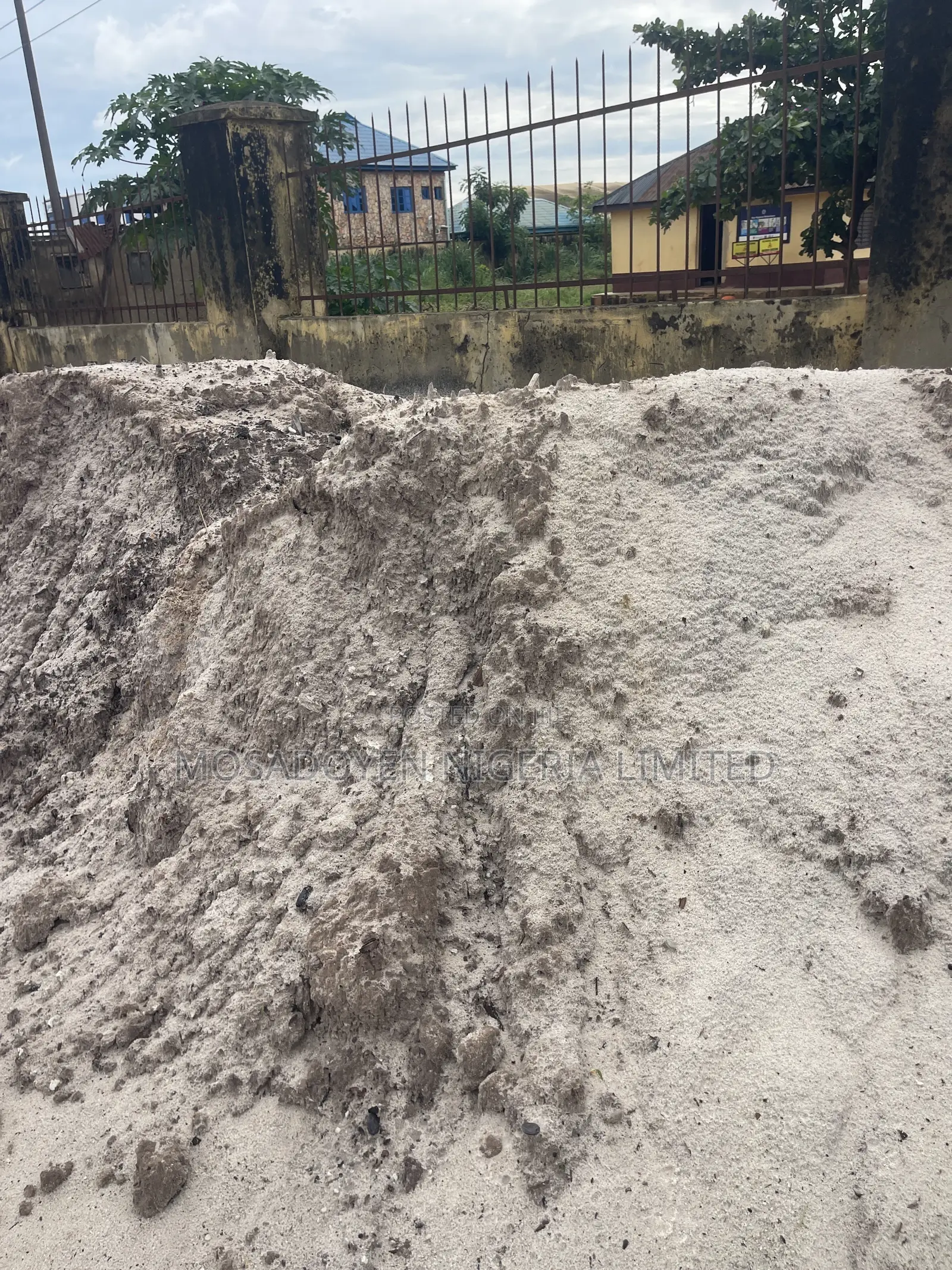 Granite Stones, Plaster/Sharpsand - All Tons Available