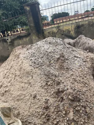 Granite Stones, Plaster/Sharpsand - All Tons Available