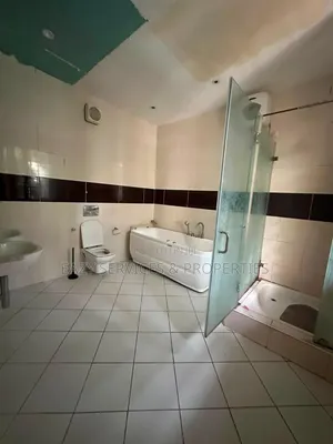 4bdrm Duplex in Banana Island Estate for rent