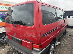 Volkswagen Transporter 2005 Red