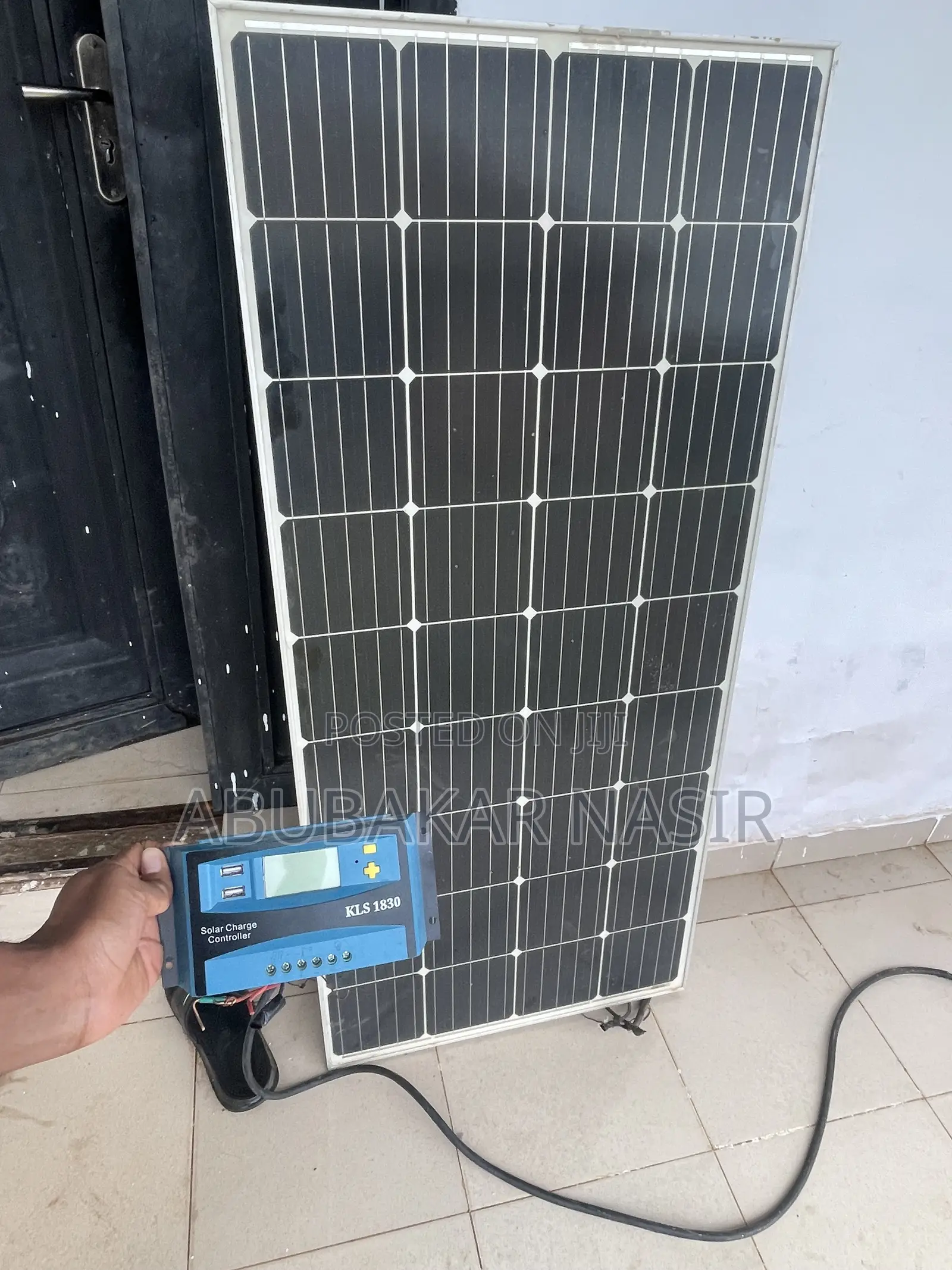 Portable Inverter With Panel and Charge Controller
